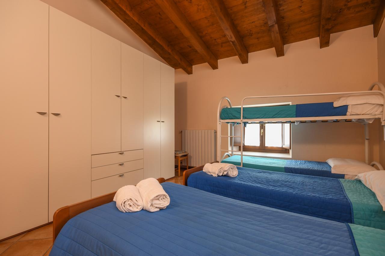 Residence Corte Ferrari -Ciao Vacanze- Moniga del Garda Exterior foto