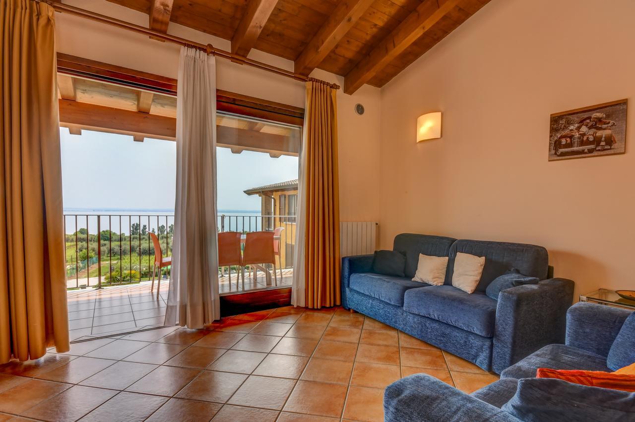 Residence Corte Ferrari -Ciao Vacanze- Moniga del Garda Exterior foto