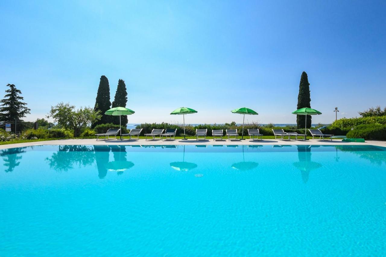 Residence Corte Ferrari -Ciao Vacanze- Moniga del Garda Exterior foto